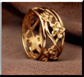 18k gold flower friendship ring